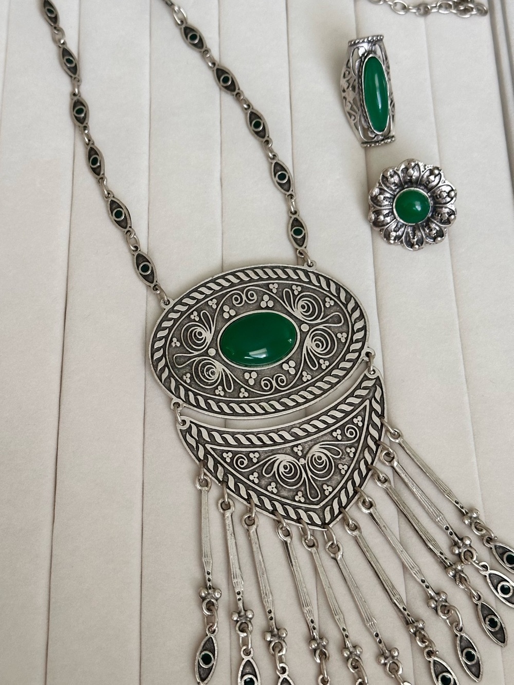 Vintage Boho Southwestern Emerald Green Statement Necklace and Ring